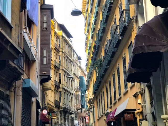 Galata Karaköy Yahudi Mirası Gezisi - Azınlık Yapıları ve Tarihi